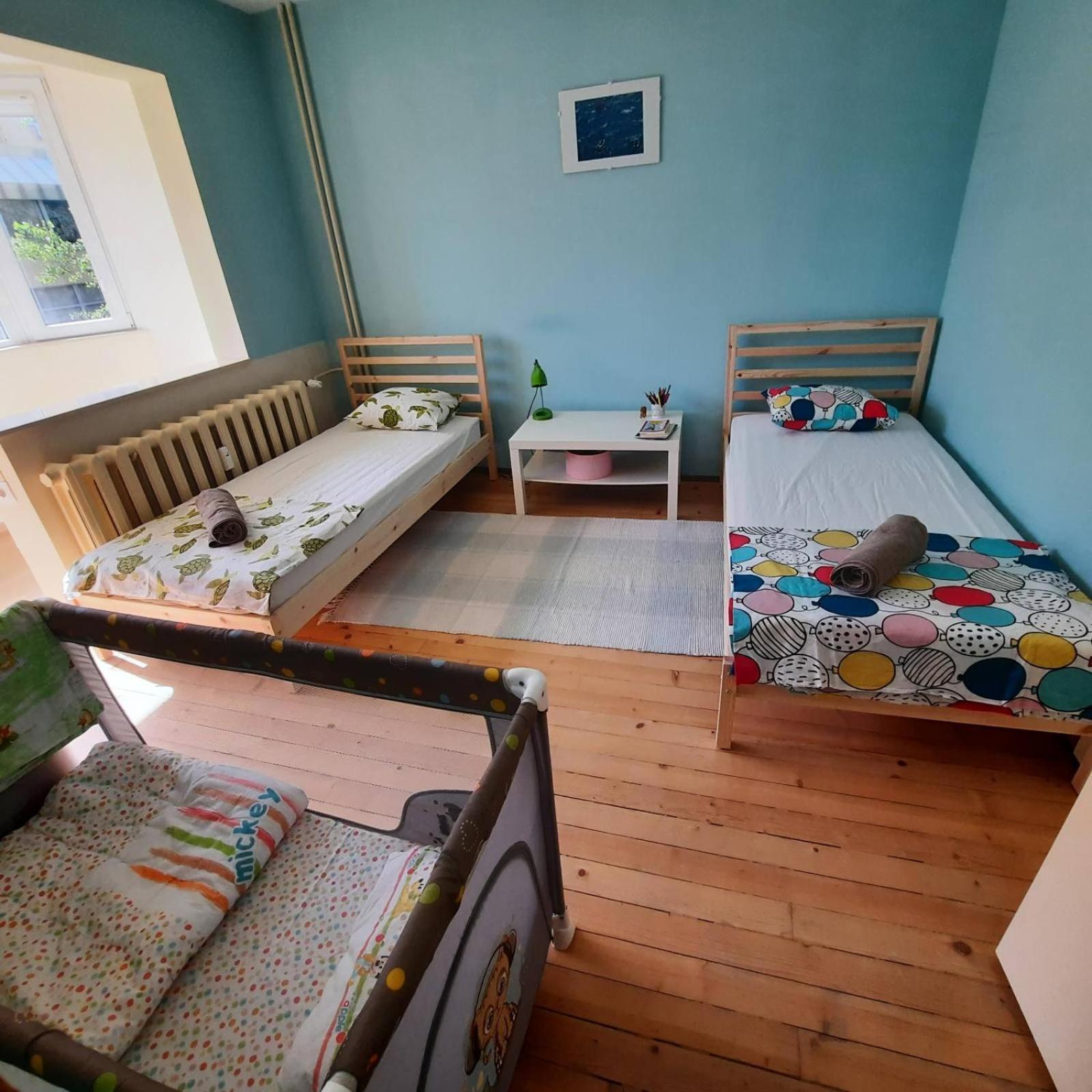Spacious 3 Bedroom Apartment, Close To Metro Station Sofia Bagian luar foto